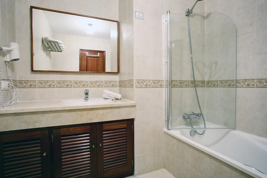 Sanpedro Apartamentos Marbella 4*,
